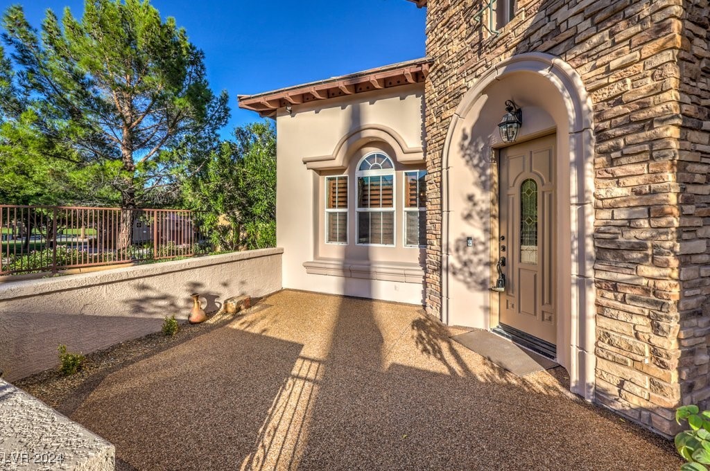 200 Villa Borghese Street