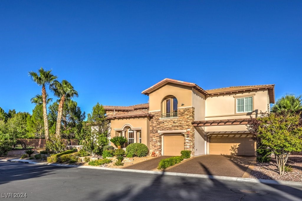 200 Villa Borghese Street