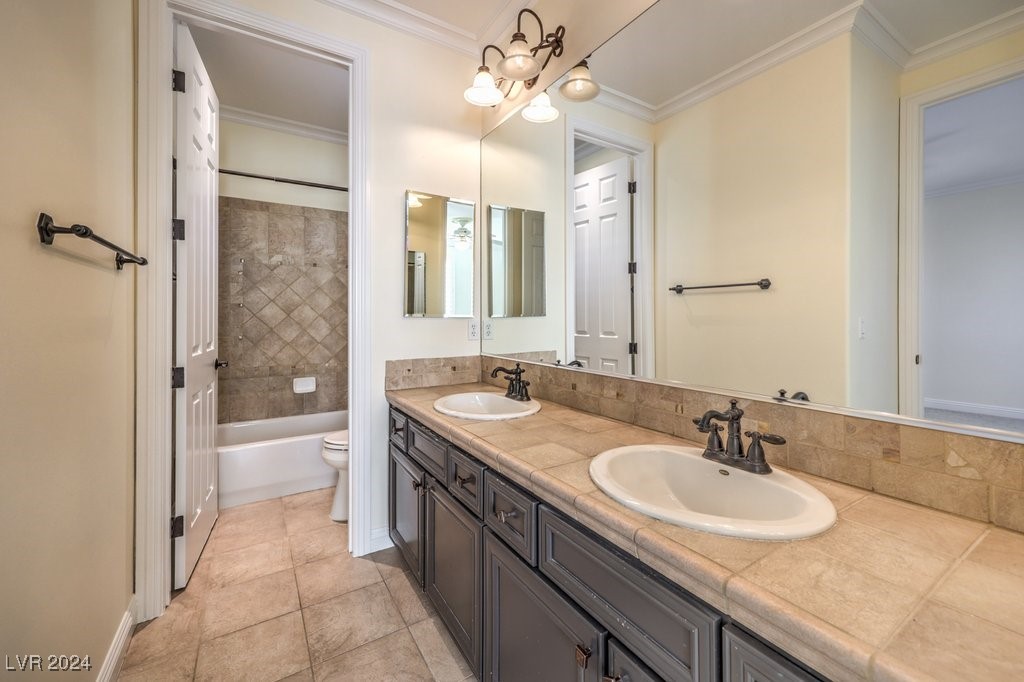 200 Villa Borghese Street