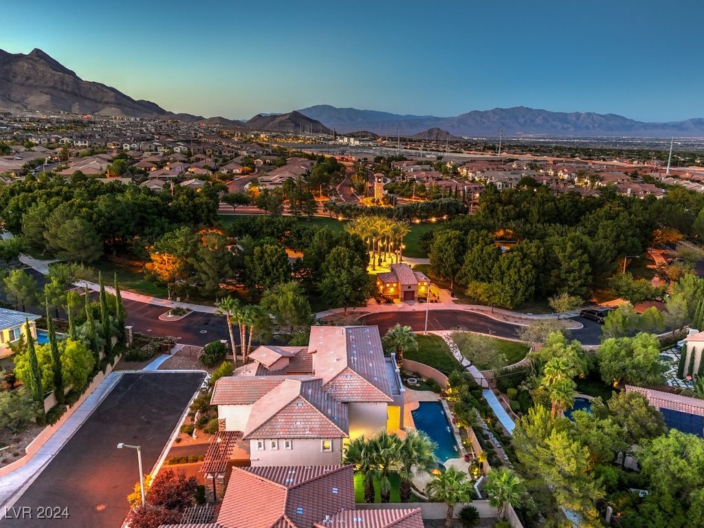 200 Villa Borghese Street