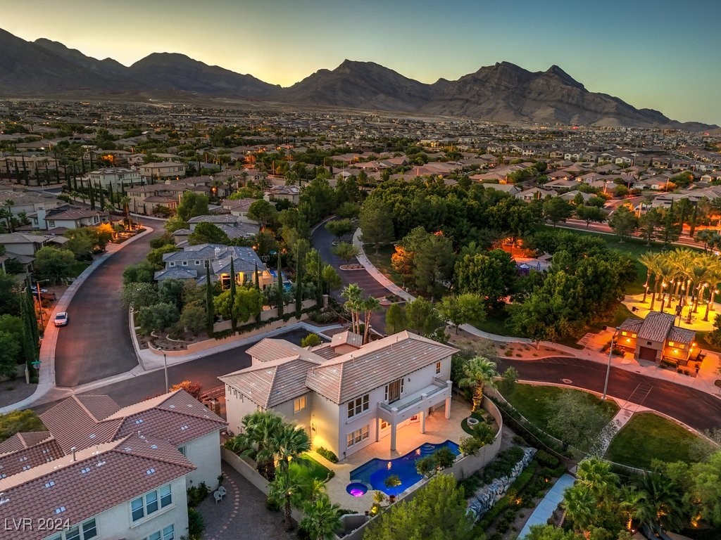 200 Villa Borghese Street