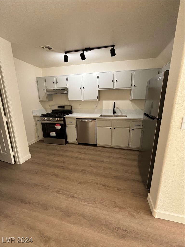 2122 Sleepy Court