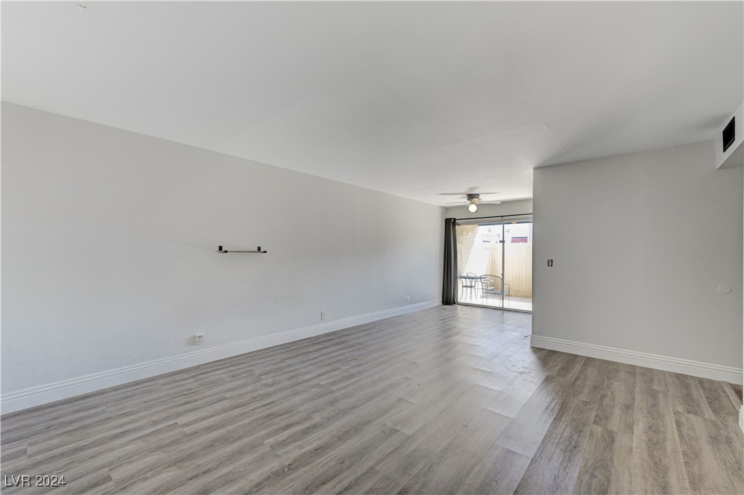 1390 Vegas Valley Drive 27