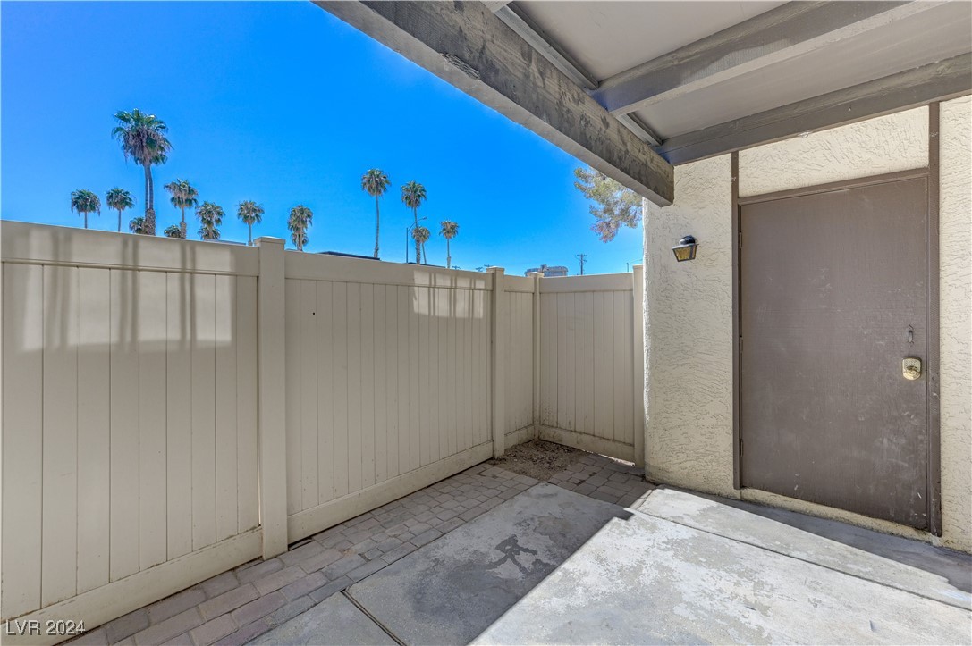 1390 Vegas Valley Drive 27