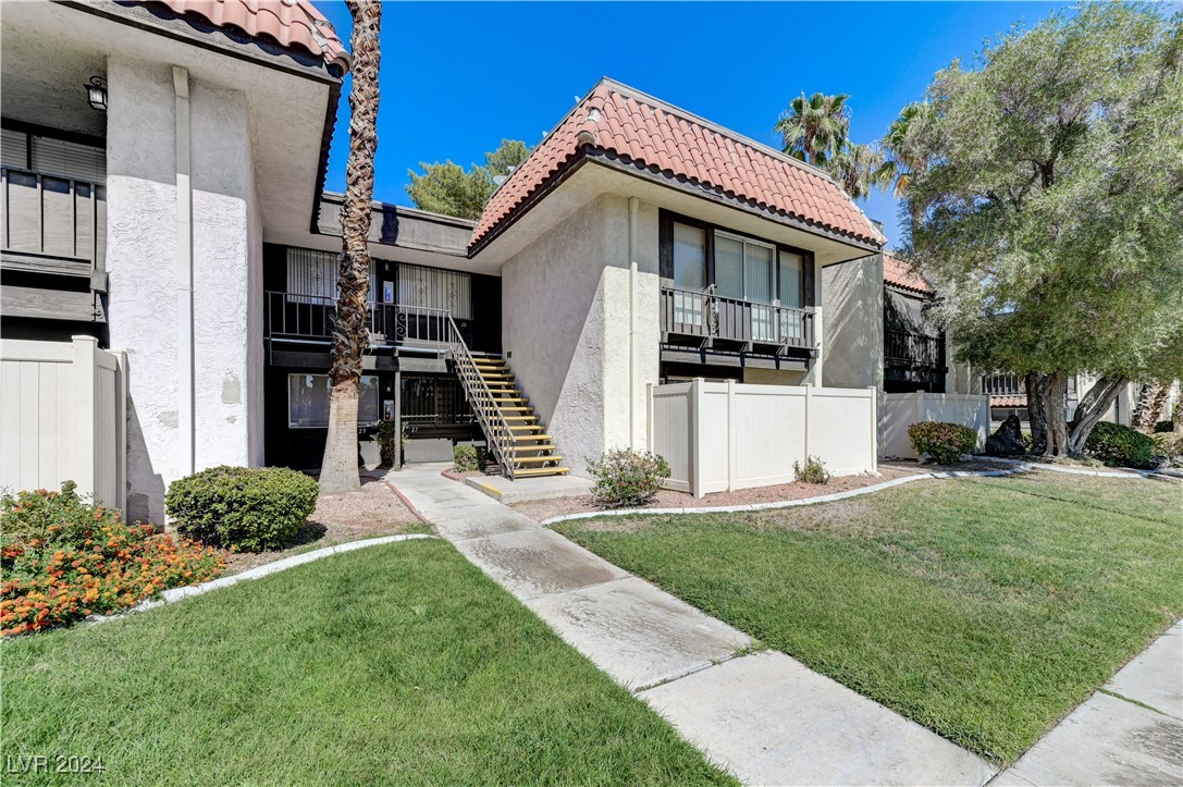 1390 Vegas Valley Drive 27