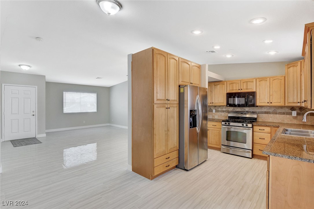 3114 Flower Garden Court