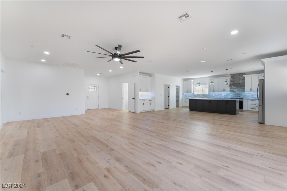 1105 Tumbleweed Avenue