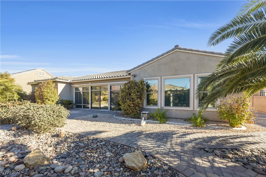 6445 Fosco Court