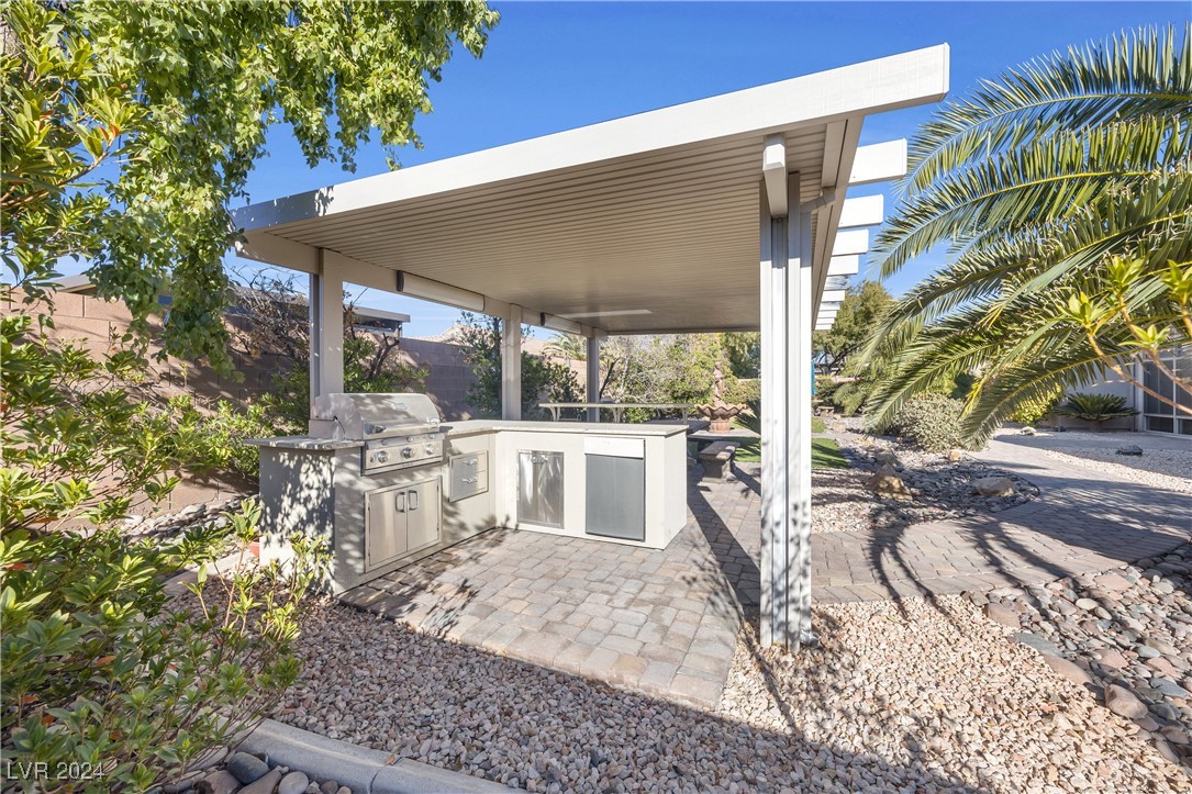 6445 Fosco Court
