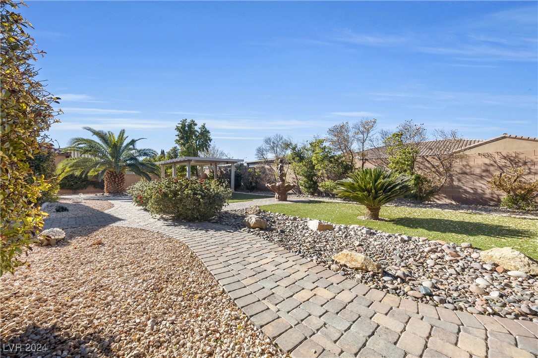 6445 Fosco Court
