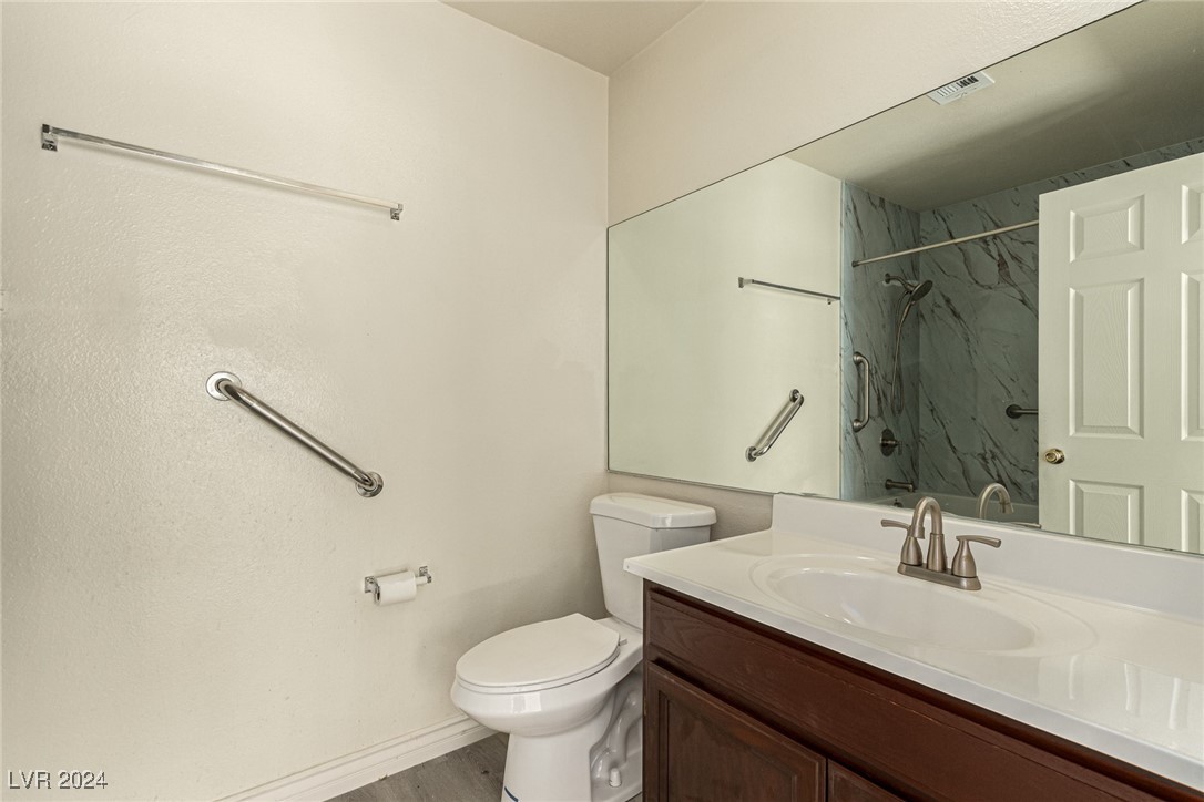 5576 West Rochelle Avenue 16B