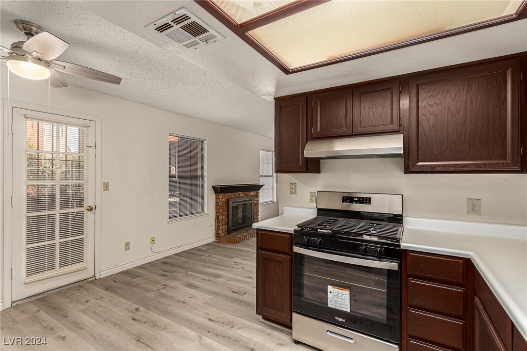 5576 West Rochelle Avenue 16B