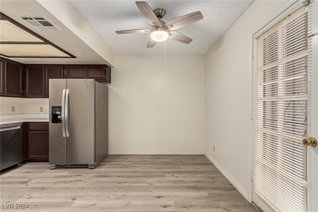 5576 West Rochelle Avenue 16B