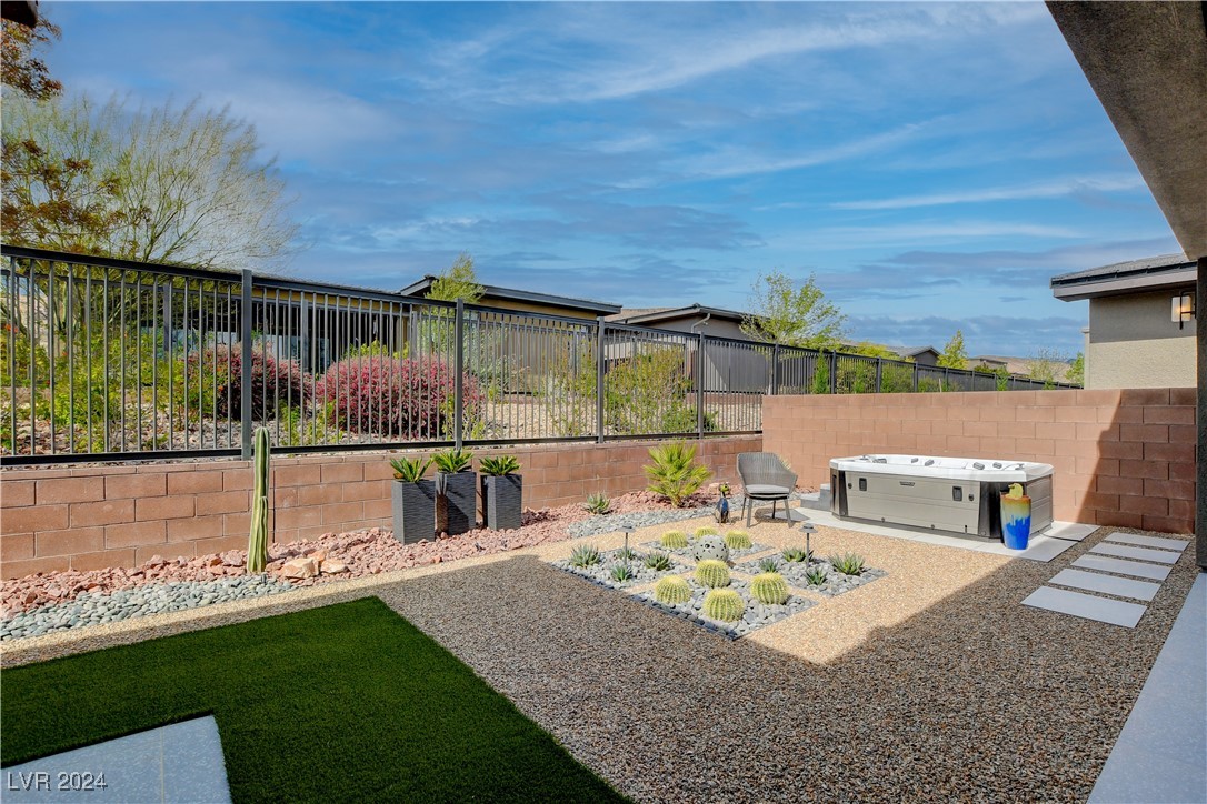 6703 Titanium Crest Street