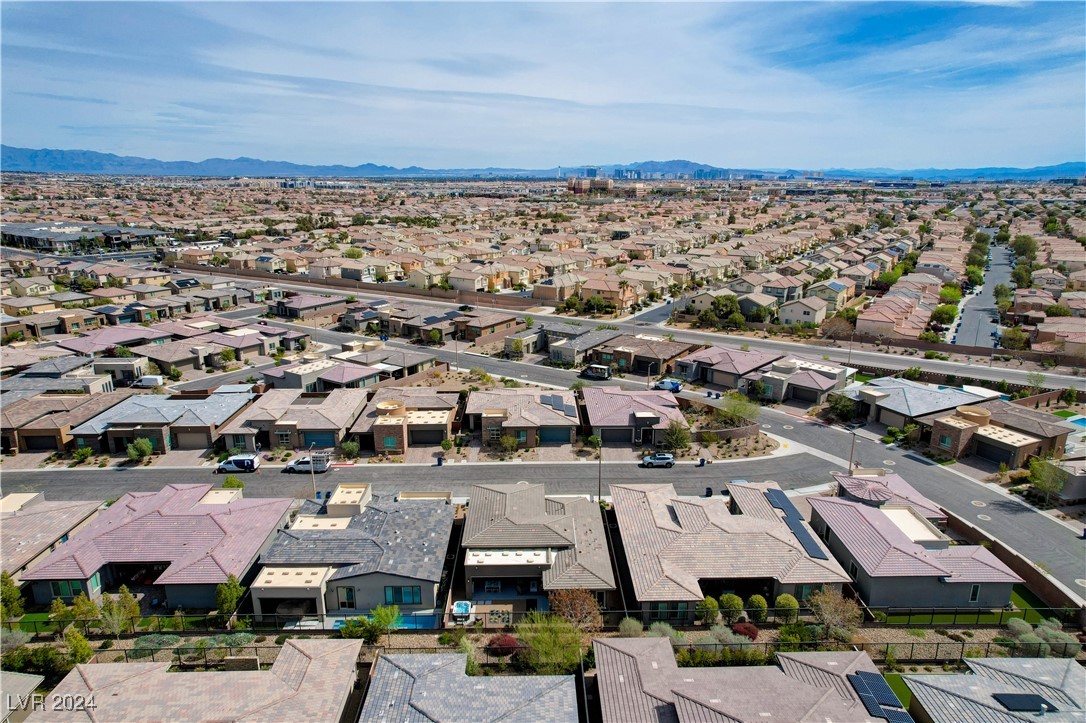 6703 Titanium Crest Street