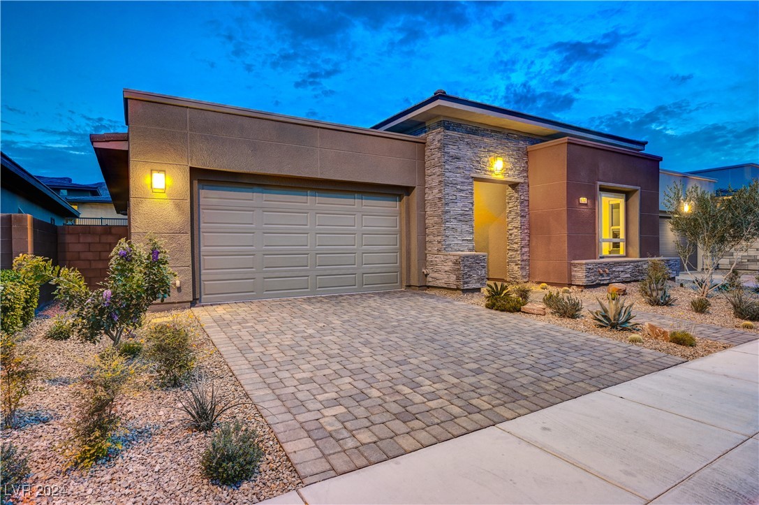 6703 Titanium Crest Street