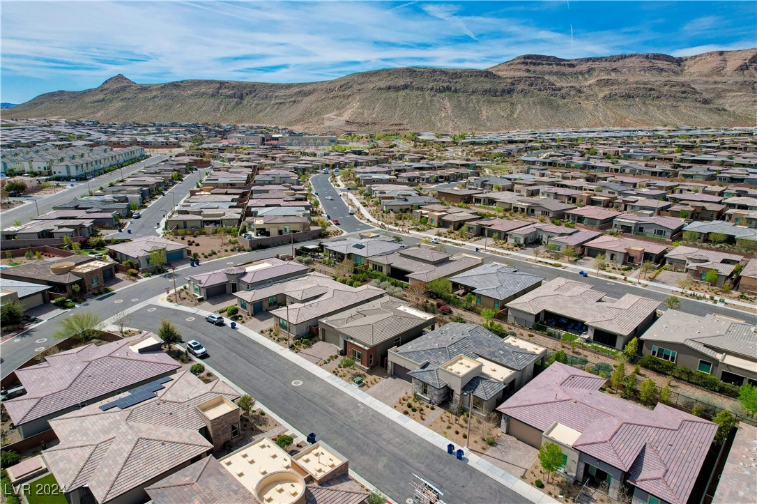 6703 Titanium Crest Street