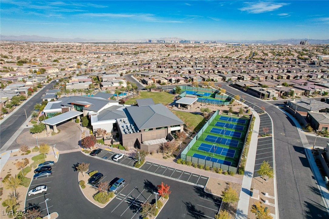 6703 Titanium Crest Street