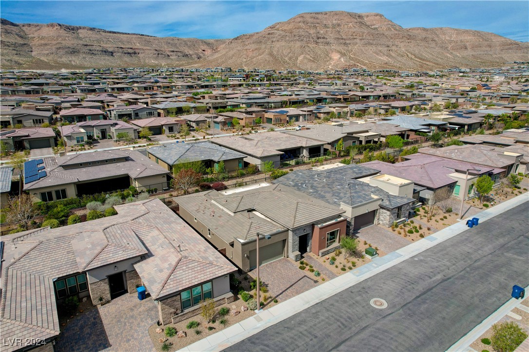 6703 Titanium Crest Street