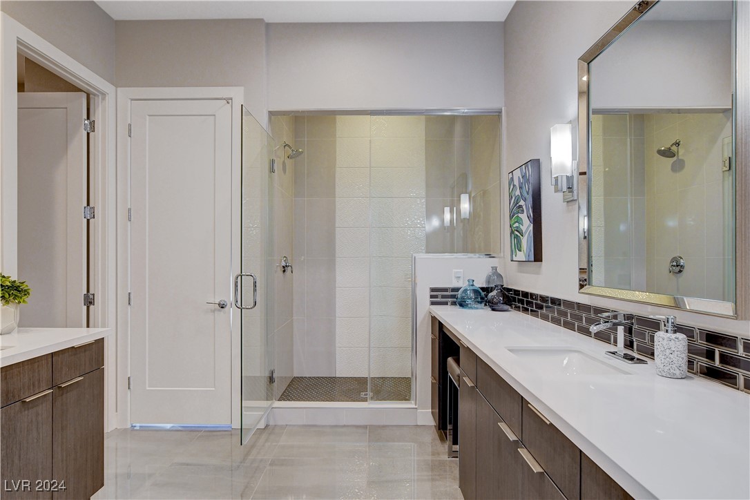 6703 Titanium Crest Street