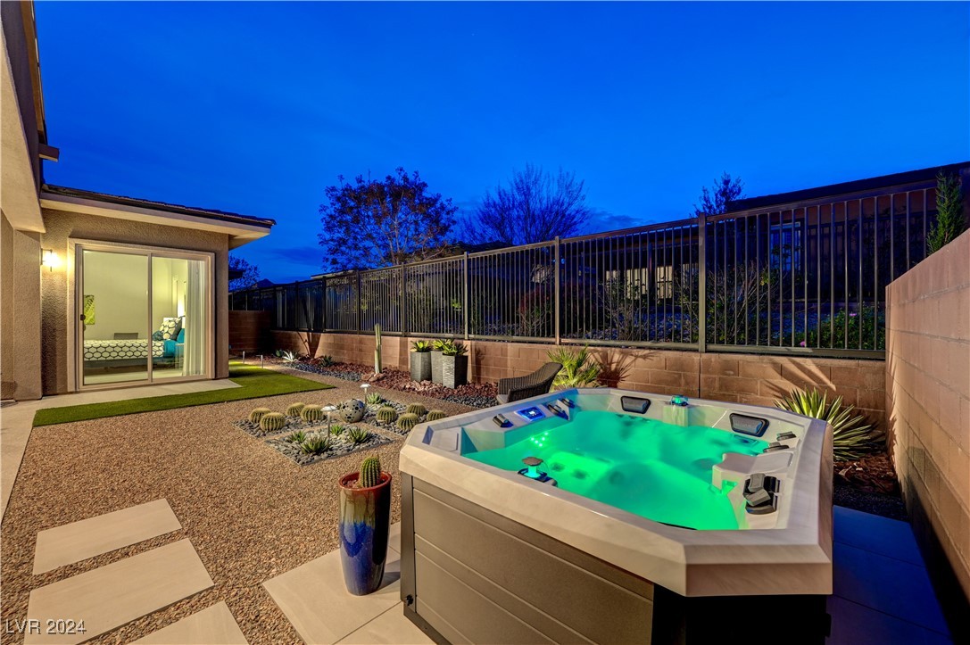 6703 Titanium Crest Street