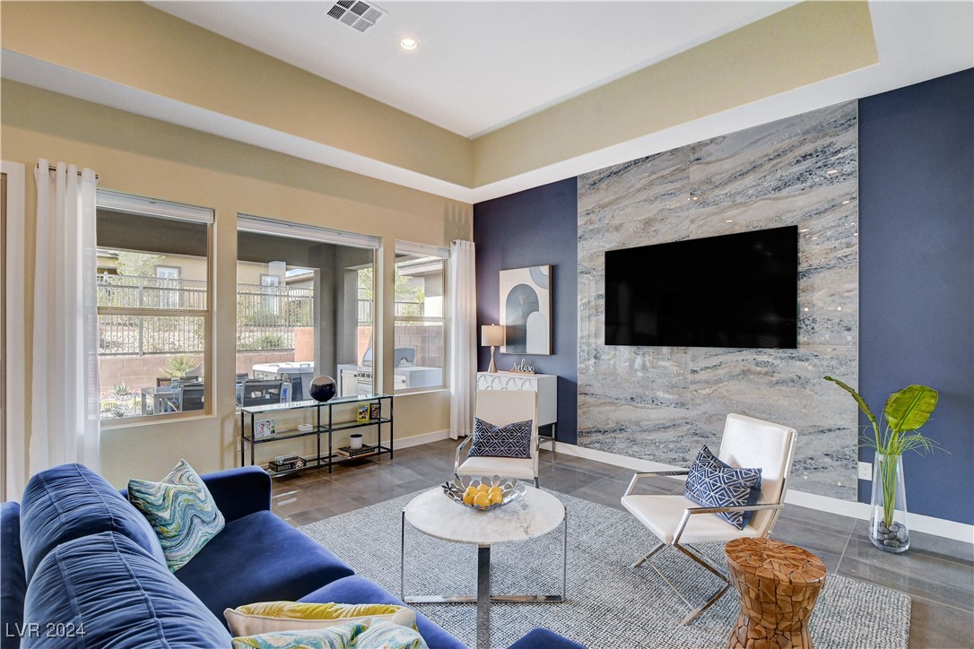 6703 Titanium Crest Street