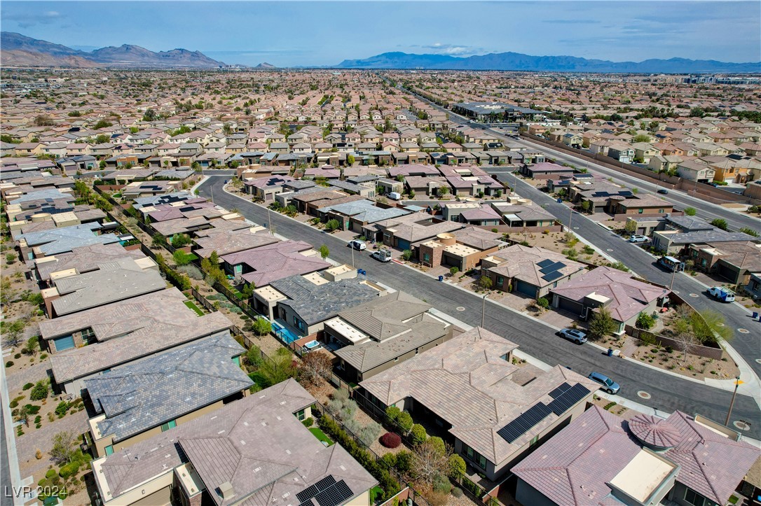 6703 Titanium Crest Street