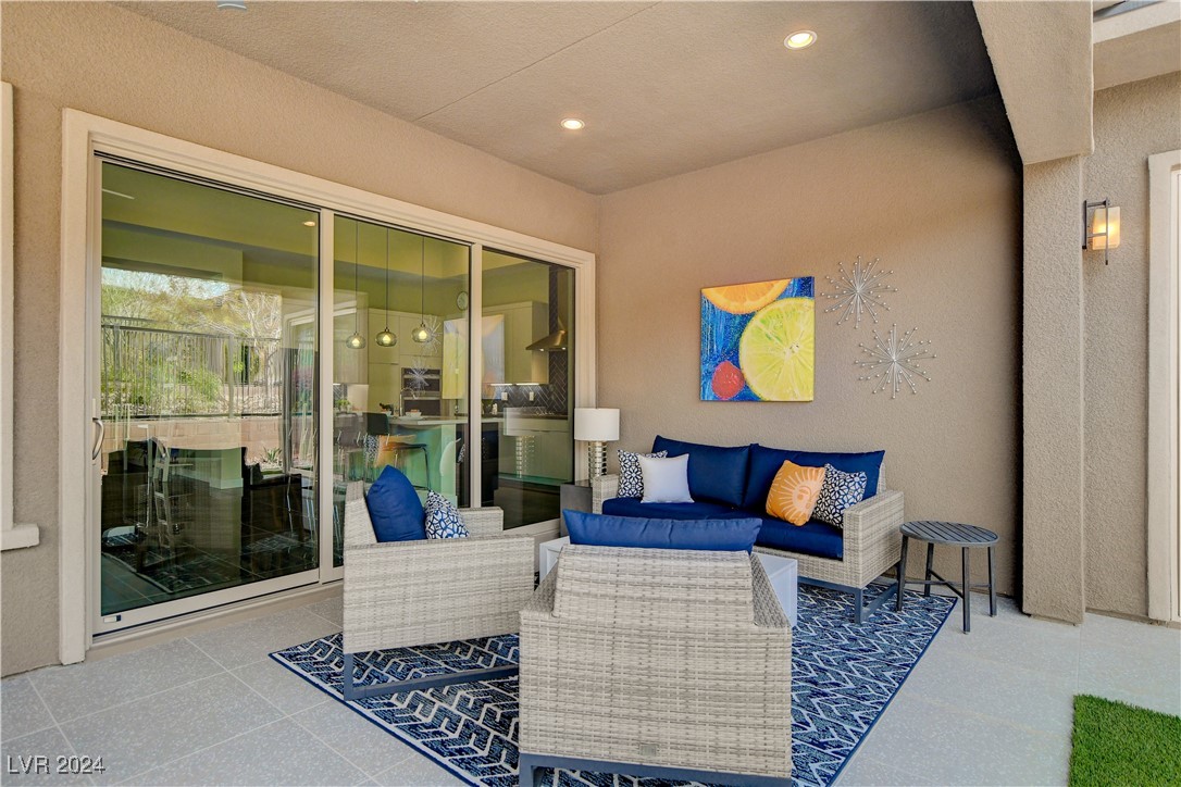 6703 Titanium Crest Street