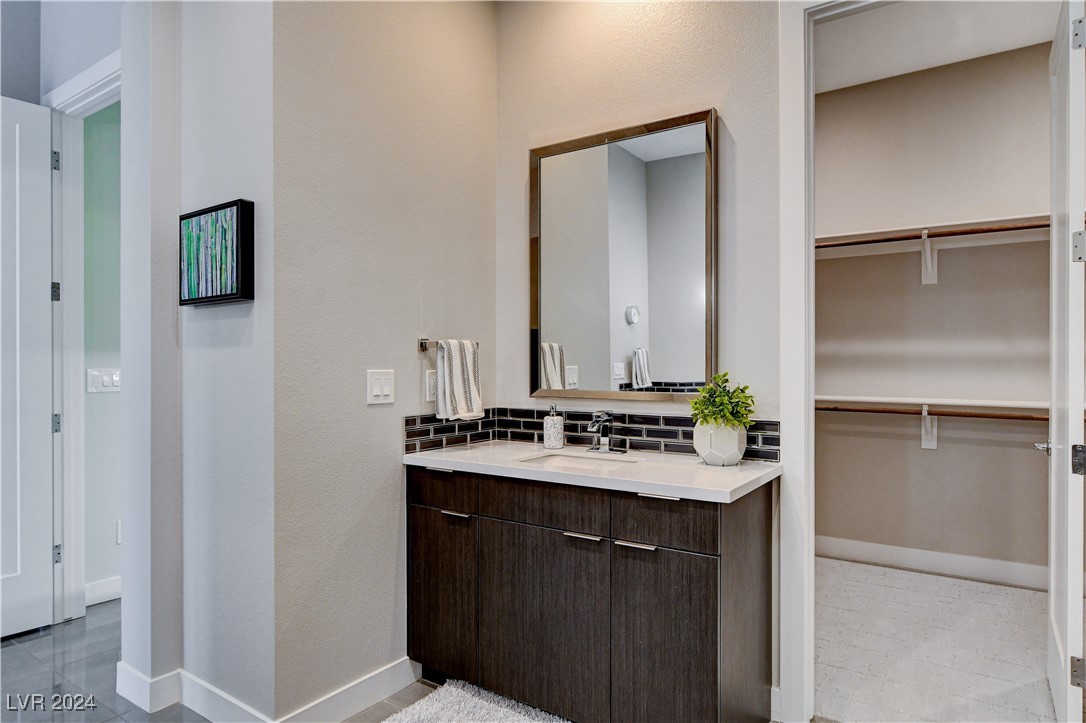 6703 Titanium Crest Street