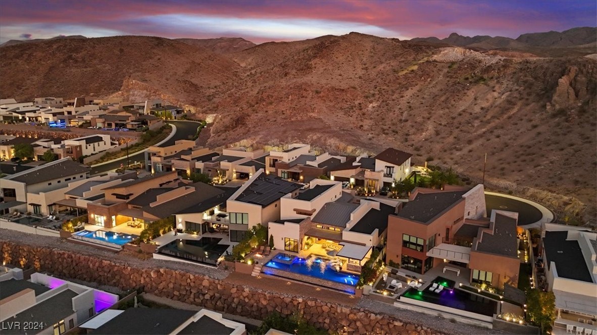 2224 Ledge Rock Lane