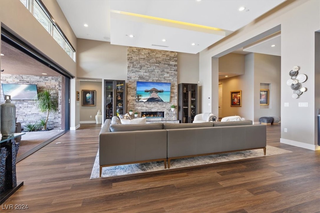 2224 Ledge Rock Lane