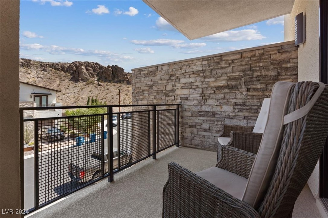 2224 Ledge Rock Lane