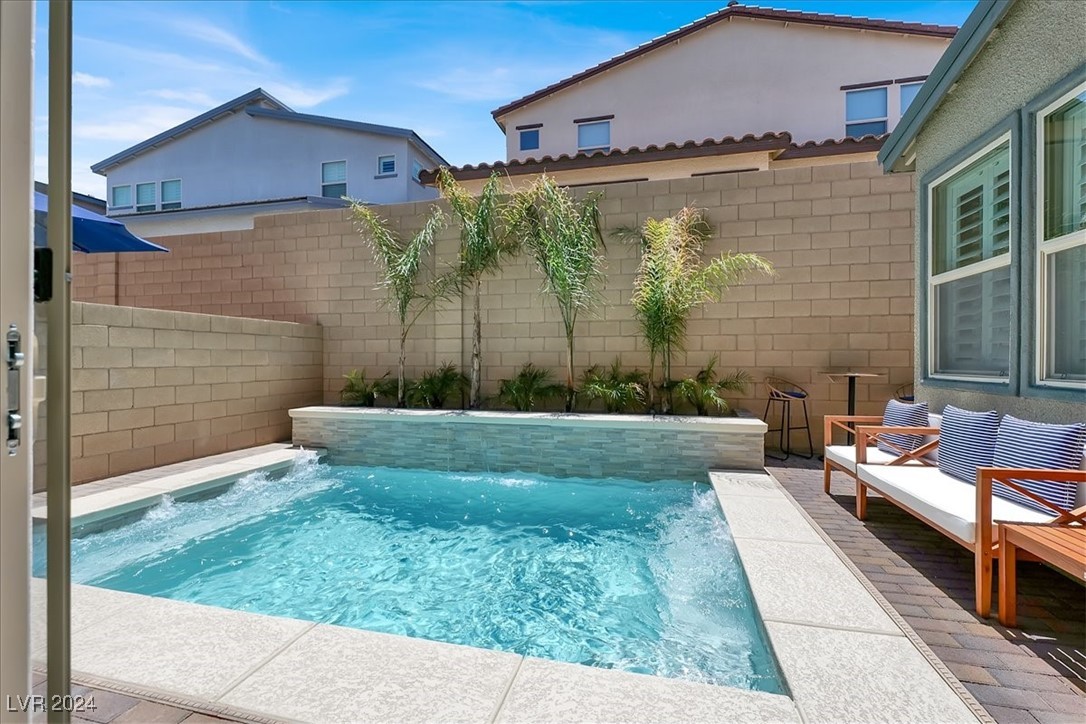 3219 Fountaintree Avenue