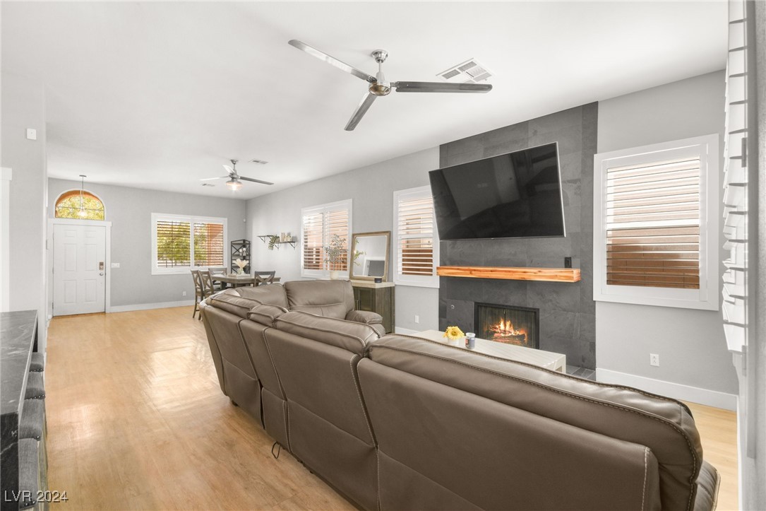 8871 Aurora Light Way