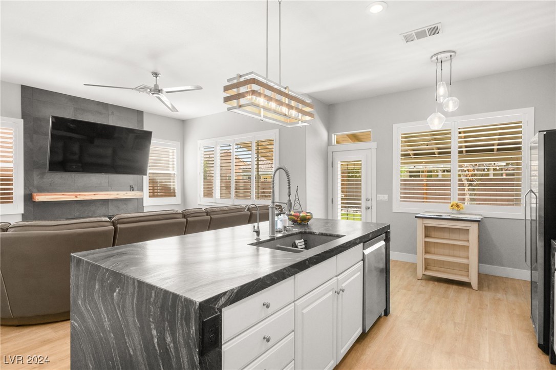 8871 Aurora Light Way