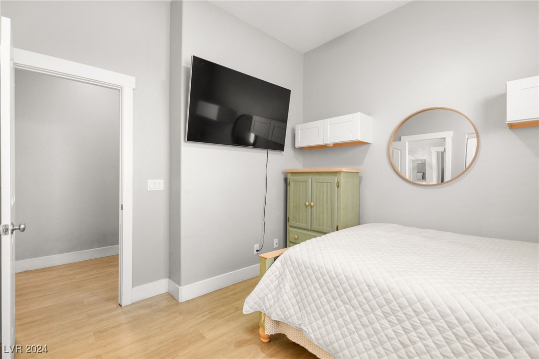 8871 Aurora Light Way