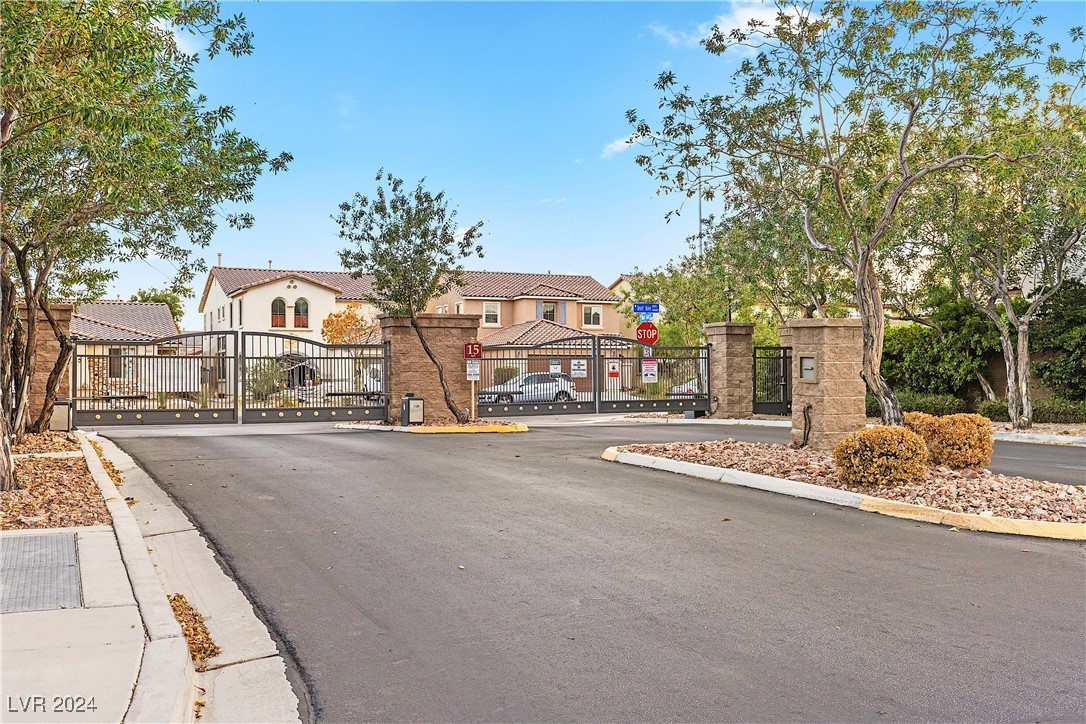 4408 Desert Park Avenue