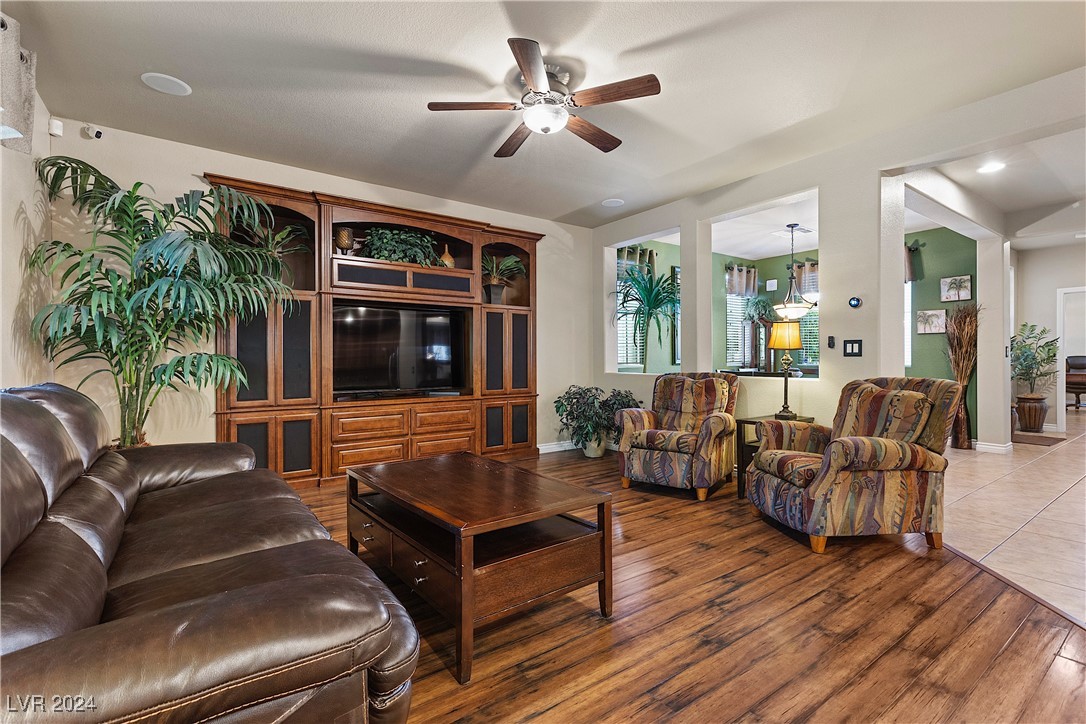 4408 Desert Park Avenue