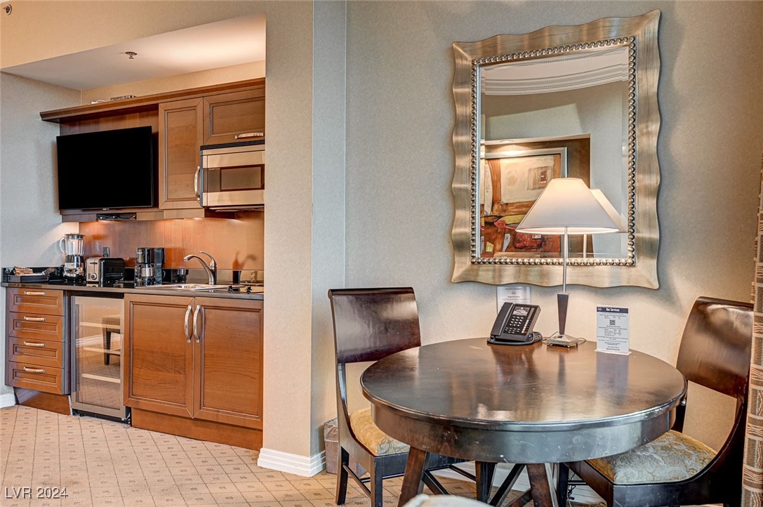 125 East HARMON Avenue 3501&3503