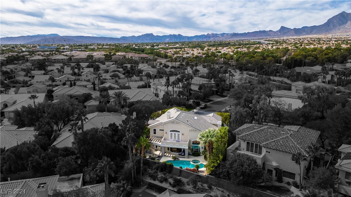 2000 Winter Wind Street