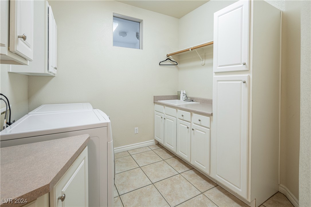 2000 Winter Wind Street