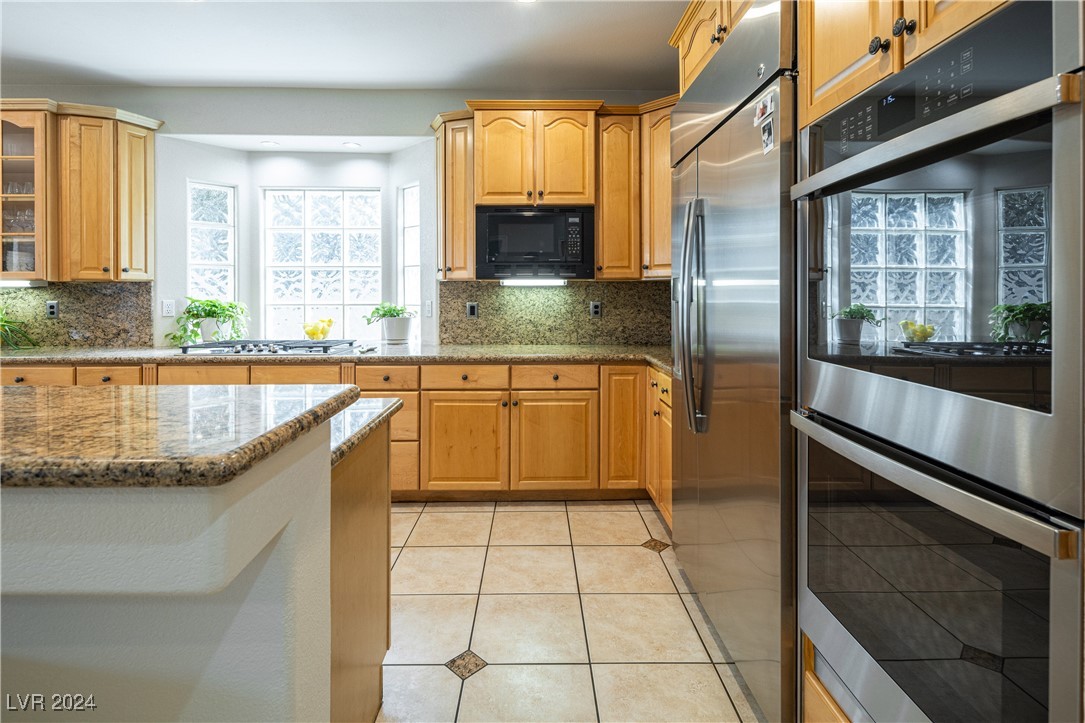 2000 Winter Wind Street