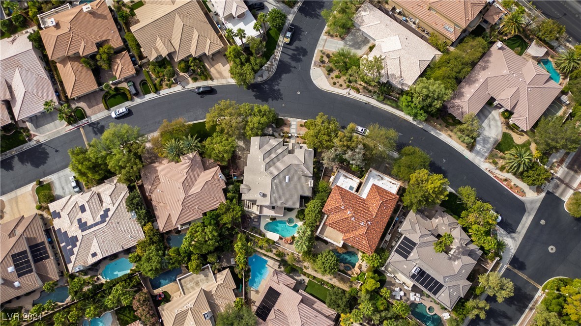 2000 Winter Wind Street