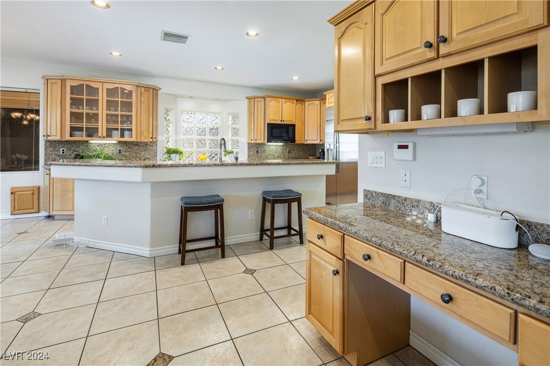 2000 Winter Wind Street