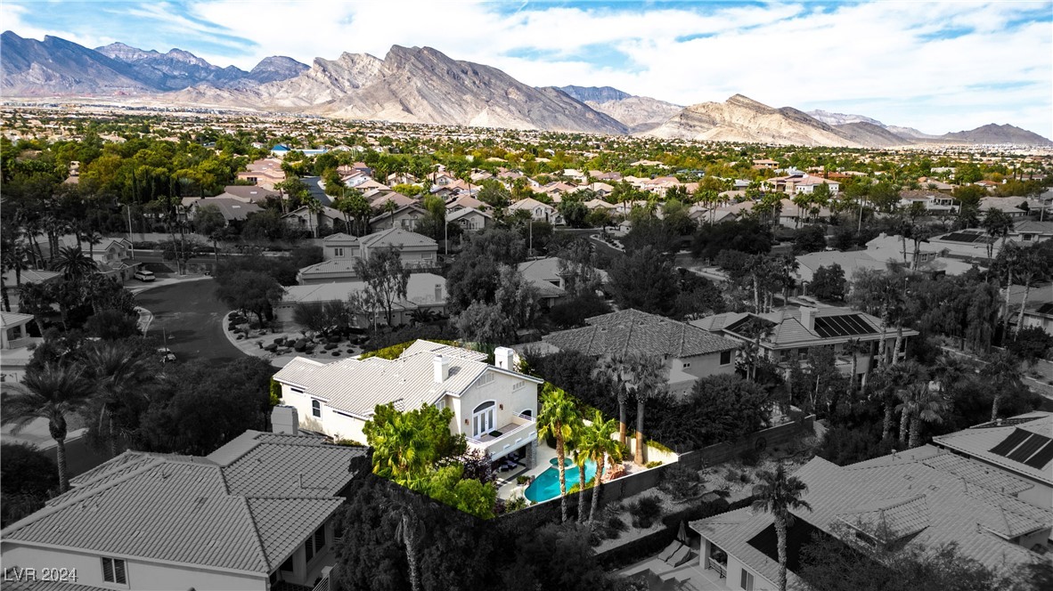 2000 Winter Wind Street