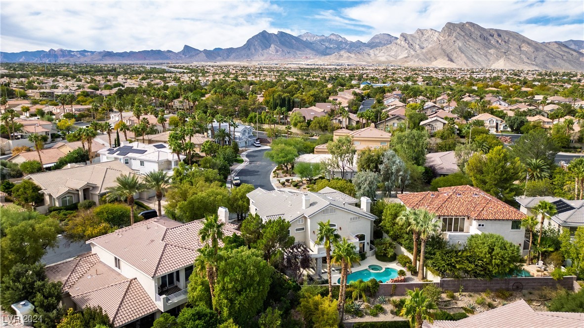 2000 Winter Wind Street