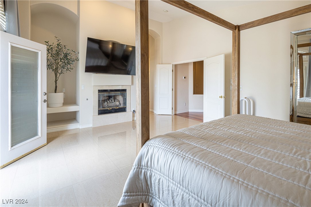 2000 Winter Wind Street