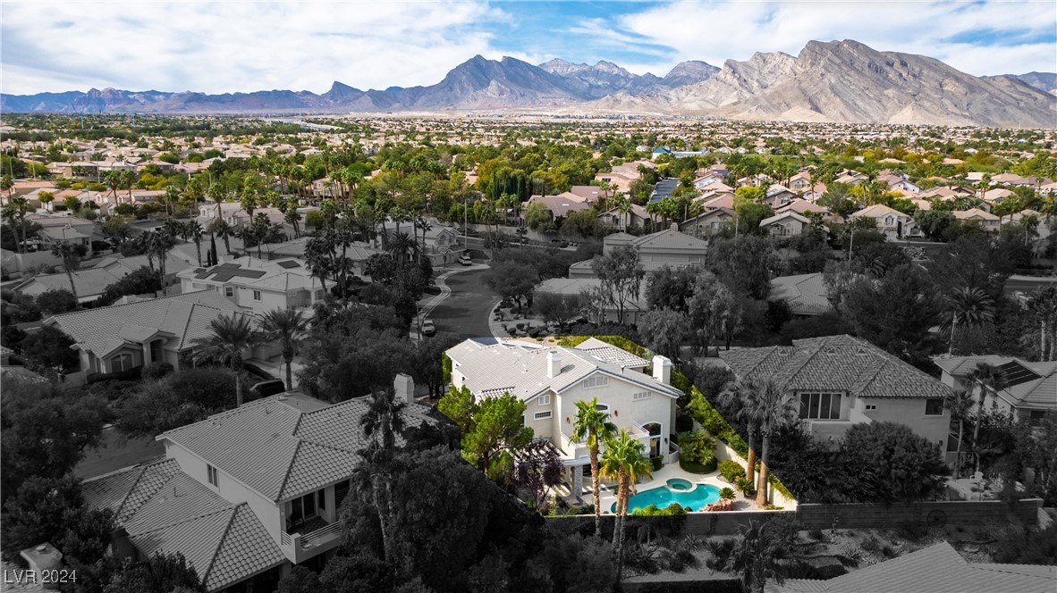 2000 Winter Wind Street