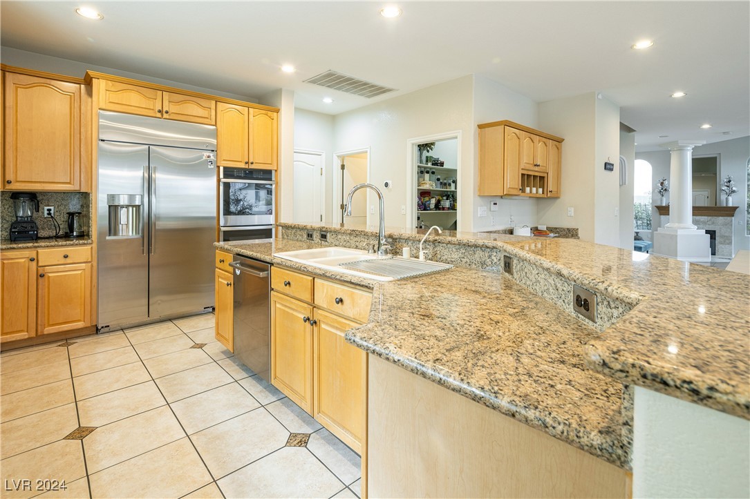 2000 Winter Wind Street