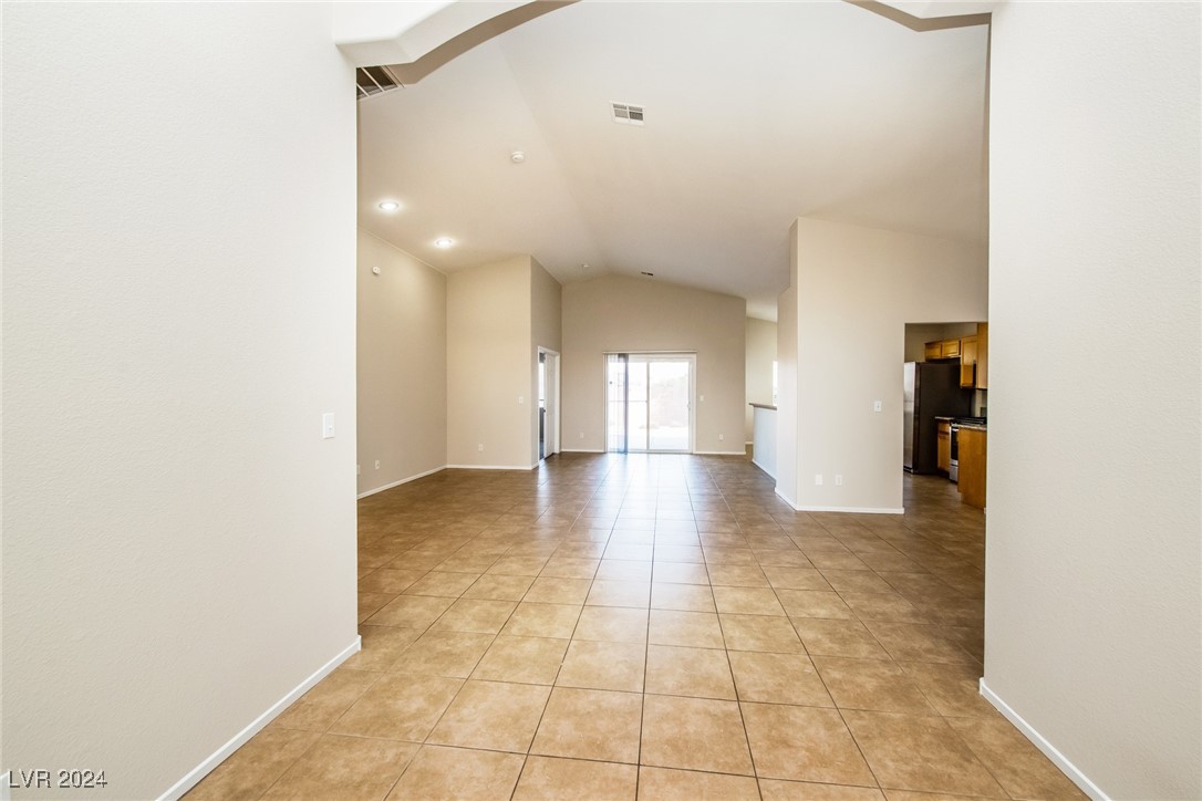 1022 Pueblo Hills Avenue